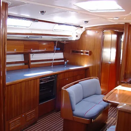 ▷ Sailing Yacht As Houseboat For You *